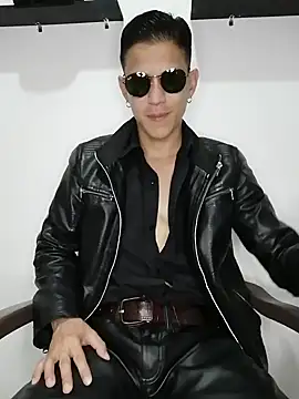 Snapshot of Mr-Eros-Master chatting on February 22, 2025, 11:35 am Mr-Eros-Master online show from February 22, 2025, 11:35 am