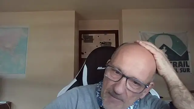 Snapshot of llopaco chatting on February 10, 2026, 12:37 pm llopaco online show from February 10, 2026, 12:37 pm