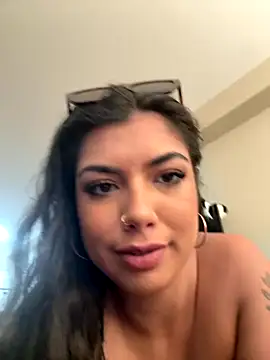 Snapshot of TheCrimsonBlairDarling chatting on October 10, 2025, 3:02 pm TheCrimsonBlairDarling online show from October 10, 2025, 3:02 pm