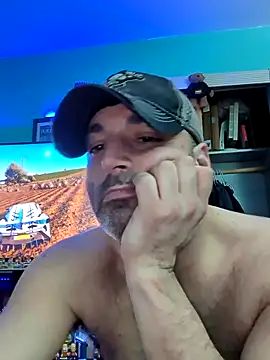 Snapshot of Novabear6996 chatting on December 19, 2025, 11:18 pm Novabear6996 online show from December 19, 2025, 11:18 pm