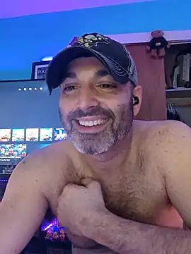 Snapshot of Novabear6996 chatting on January 19, 2026, 5:11 am Novabear6996 online show from January 19, 2026, 5:11 am