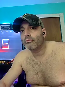 Novabear6996 online show from April 17, 2026, 5:54 am