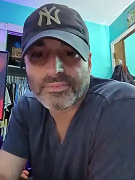 Snapshot of Novabear6996 chatting on December 21, 2025, 1:52 am Novabear6996 online show from December 21, 2025, 1:52 am