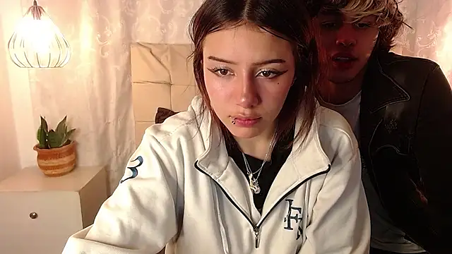 Snapshot of fyreandfox_ chatting on March 20, 2025, 7:35 pm fyreandfox  online show from March 20, 2025, 7:35 pm