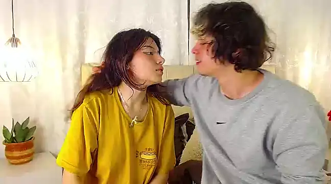 Snapshot of fyreandfox_ chatting on March 10, 2025, 10:34 pm fyreandfox  online show from March 10, 2025, 10:34 pm