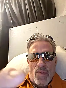 Billgreen69 online show from April 19, 2026, 12:55 am