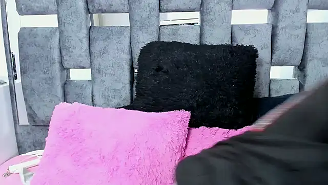 ARTEMISAKIM online show from September 22, 2025, 2:50 am