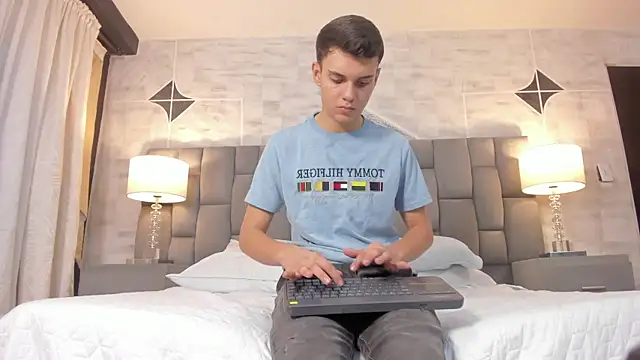 Snapshot of JacobRoberts1 chatting on February 28, 2025, 11:14 am JacobRoberts1 online show from February 28, 2025, 11:14 am