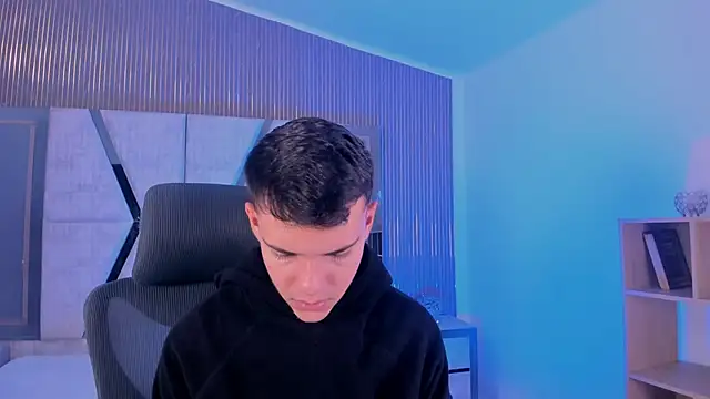 Snapshot of JacobRoberts1 chatting on October 27, 2025, 8:21 pm JacobRoberts1 online show from October 27, 2025, 8:21 pm