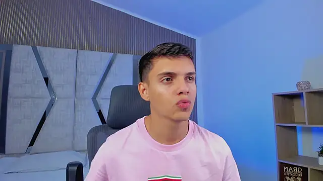 Snapshot of JacobRoberts1 chatting on October 10, 2025, 8:09 pm JacobRoberts1 online show from October 10, 2025, 8:09 pm