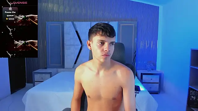 Snapshot of JacobRoberts1 chatting on October 15, 2025, 9:12 pm JacobRoberts1 online show from October 15, 2025, 9:12 pm