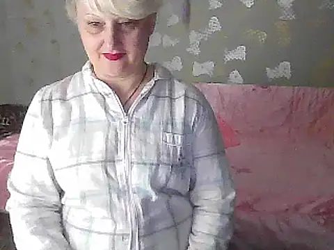 Snapshot of NikolinaBounty chatting on March 8, 2025, 10:02 pm NikolinaBounty online show from March 8, 2025, 10:02 pm
