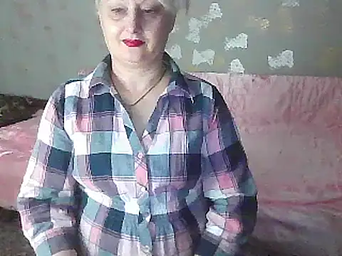 Snapshot of NikolinaBounty chatting on March 7, 2025, 6:43 pm NikolinaBounty online show from March 7, 2025, 6:43 pm