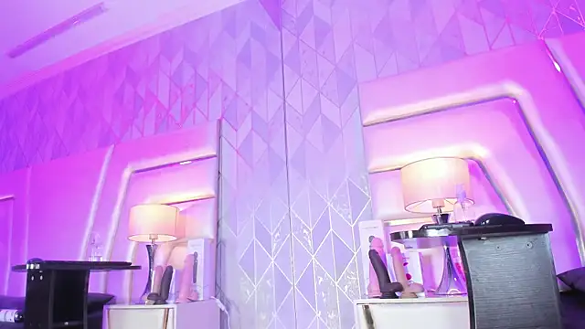 Snapshot of AnahisBennett chatting on November 12, 2025, 8:29 am AnahisBennett online show from November 12, 2025, 8:29 am