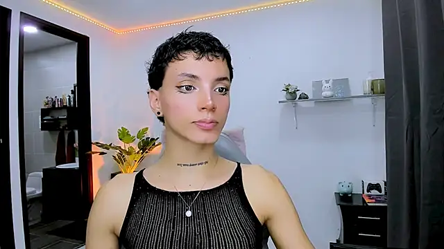 nilam valker online show from September 9, 2025, 10:41 pm