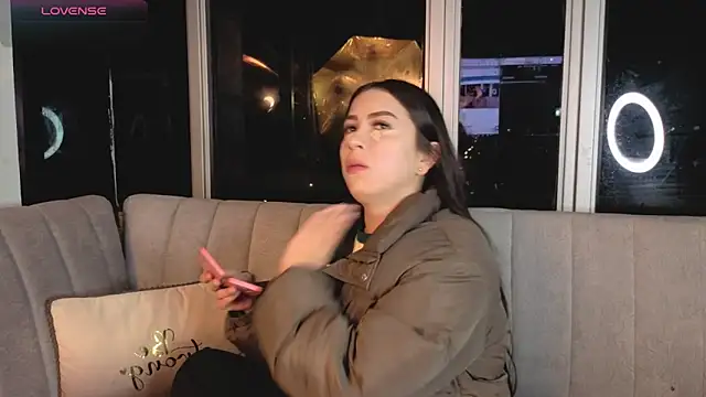 Snapshot of Ivanna_West chatting on March 18, 2026, 10:18 am Ivanna West online show from March 18, 2026, 10:18 am