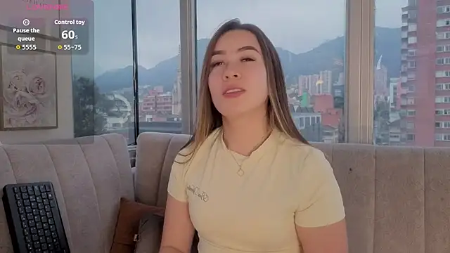 Snapshot of Ivanna_West chatting on June 8, 2026, 11:44 am Ivanna West online show from June 8, 2026, 11:44 am