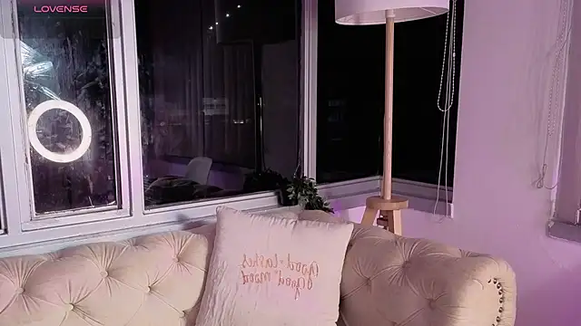 Snapshot of Ivanna_West chatting on March 20, 2026, 9:54 am Ivanna West online show from March 20, 2026, 9:54 am