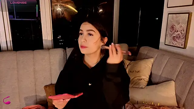 Snapshot of Ivanna_West chatting on December 16, 2025, 10:08 am Ivanna West online show from December 16, 2025, 10:08 am