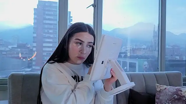 Snapshot of Ivanna_West chatting on December 1, 2025, 11:44 am Ivanna West online show from December 1, 2025, 11:44 am