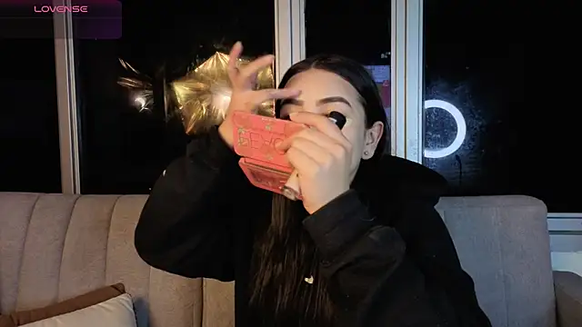 Snapshot of Ivanna_West chatting on March 25, 2026, 9:52 am Ivanna West online show from March 25, 2026, 9:52 am