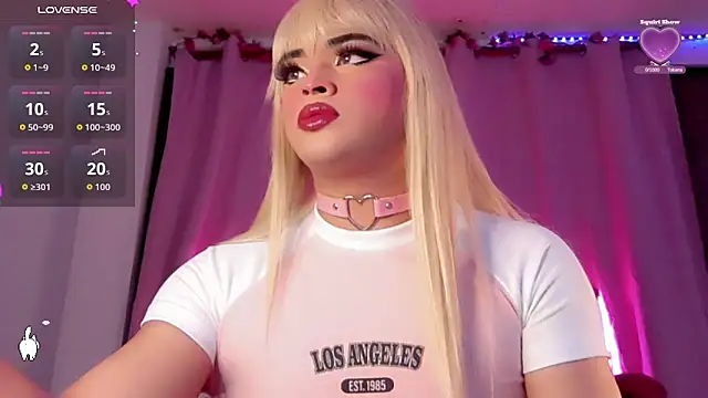 BabyNaomi2 online show from November 12, 2025, 5:28 pm