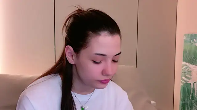 Alice Deleon online show from June 21, 2026, 10:32 am