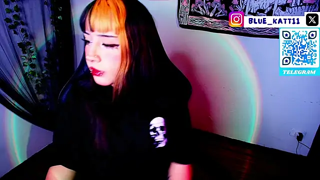 Snapshot of blue_katt chatting on July 1, 2026, 2:56 am blue katt online show from July 1, 2026, 2:56 am