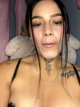 Snapshot of Emily_sharlot chatting on January 17, 2026, 10:08 am Emily sharlot online show from January 17, 2026, 10:08 am