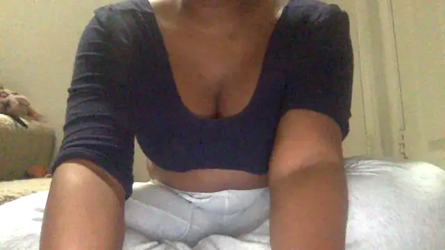 icedcoffeex online show from April 15, 2026, 10:32 pm