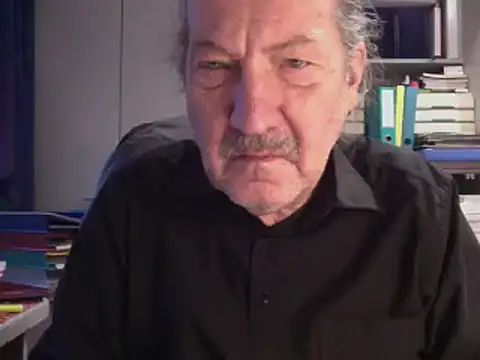 Snapshot of HMStraps01 chatting on December 5, 2024, 3:12 pm HMStraps01 online show from December 5, 2024, 3:12 pm