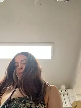 sexymelli18 online show from May 22, 2026, 9:51 am