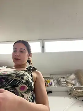sexymelli18 online show from May 23, 2026, 9:52 am