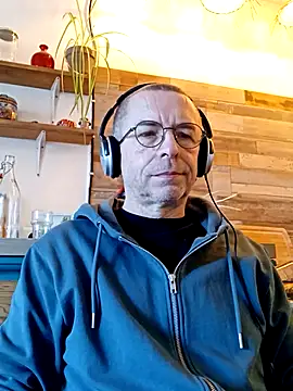 Xavspank2 online show from January 7, 2026, 10:20 am