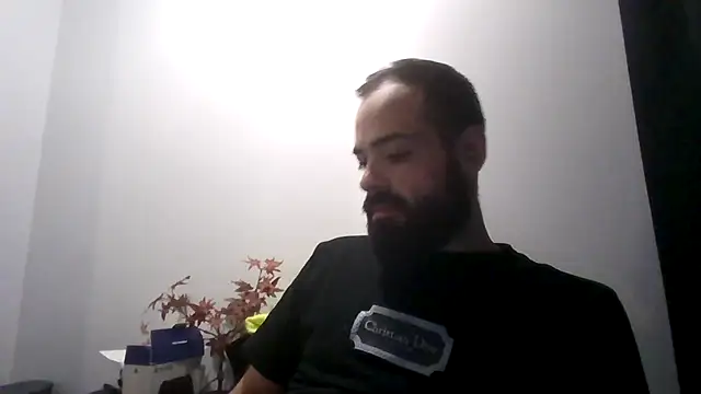 guccititi online show from November 11, 2025, 10:47 pm