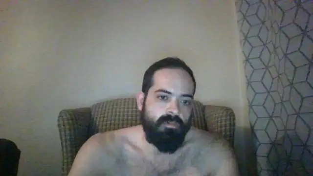 guccititi online show from November 28, 2025, 2:01 am