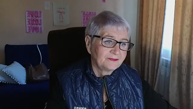Sandra Snowflake online show from May 29, 2026, 4:07 am