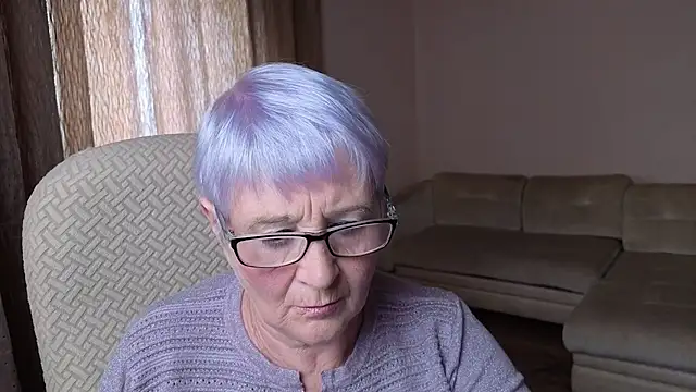 Sandra Snowflake online show from September 17, 2025, 11:23 am