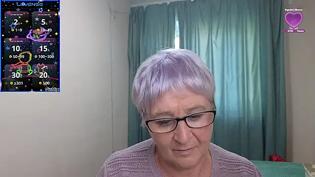 Sandra Snowflake online show from September 30, 2025, 12:22 pm