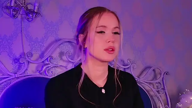 Snapshot of BECKI_VRES chatting on November 27, 2025, 9:48 pm BECKI VRES online show from November 27, 2025, 9:48 pm