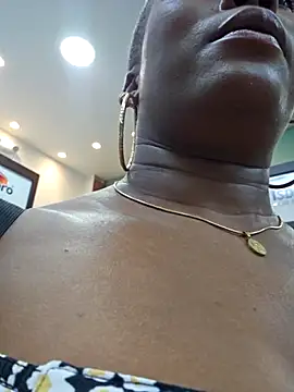 DashaSousaa online show from March 18, 2026, 4:41 pm