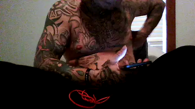 Snapshot of mickeyg420 chatting on March 22, 2025, 1:52 pm mickeyg420 online show from March 22, 2025, 1:52 pm