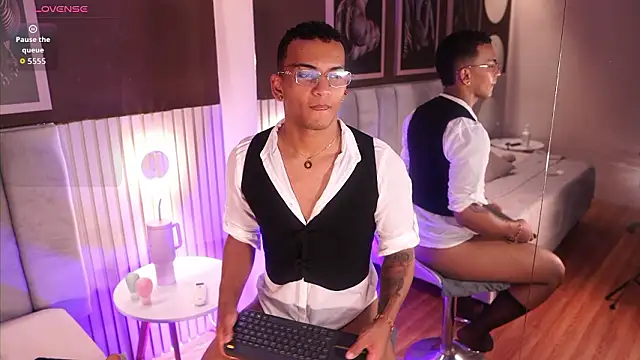 Rafa2004Cruz online show from March 30, 2026, 12:39 pm