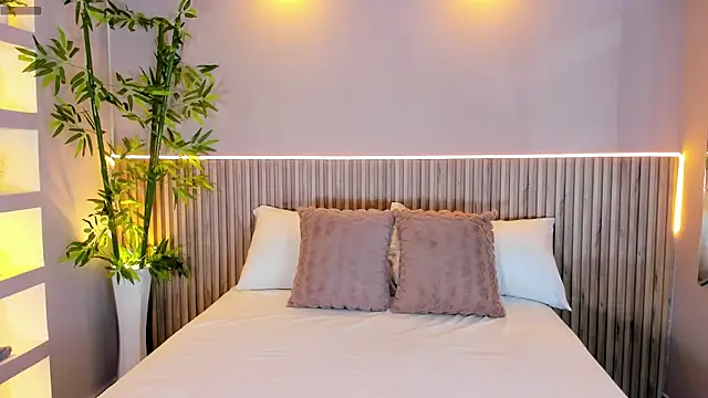 GeorginaReyes online show from March 12, 2025, 10:50 pm