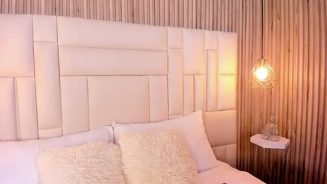 Snapshot of GeorginaReyes chatting on March 31, 2026, 8:44 pm GeorginaReyes online show from March 31, 2026, 8:44 pm