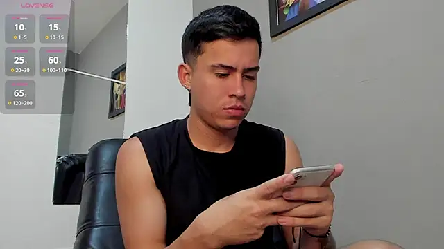 Snapshot of mattiwsmorris_ chatting on March 10, 2026, 11:47 am mattiwsmorris online show from March 10, 2026, 11:47 am