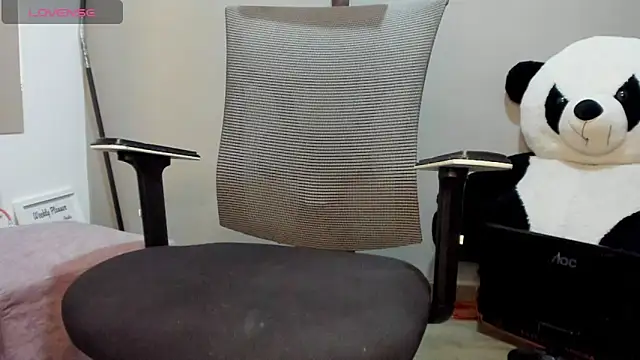 Snapshot of mattiwsmorris_ chatting on October 29, 2025, 5:50 am mattiwsmorris online show from October 29, 2025, 5:50 am