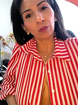 Mrsvictoriaaa online show from April 6, 2026, 8:21 pm