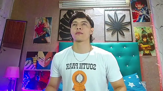 LiamAndrewzz online show from November 18, 2025, 3:37 pm