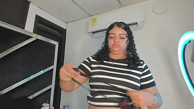 Snapshot of Rubyxht chatting on November 28, 2025, 12:38 pm Rubyxht online show from November 28, 2025, 12:38 pm